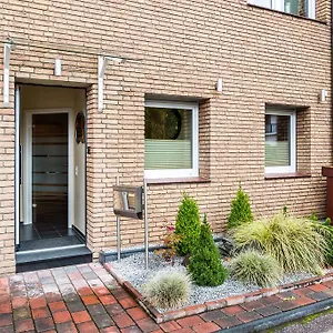 Design In Mit Terrasse Apartment