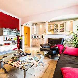 Messenaehe Apartment